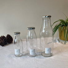 Load image into Gallery viewer, Sesi Toilet Cleaner - Sea Salt and Lotus